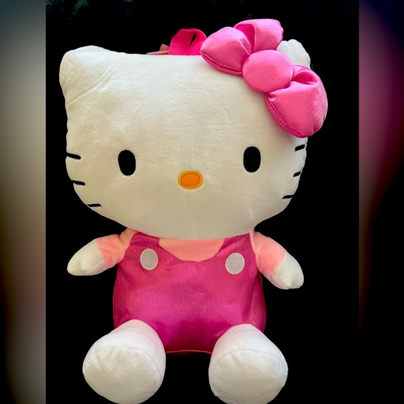 Hello Kitty back pack - Picture 1 of 3